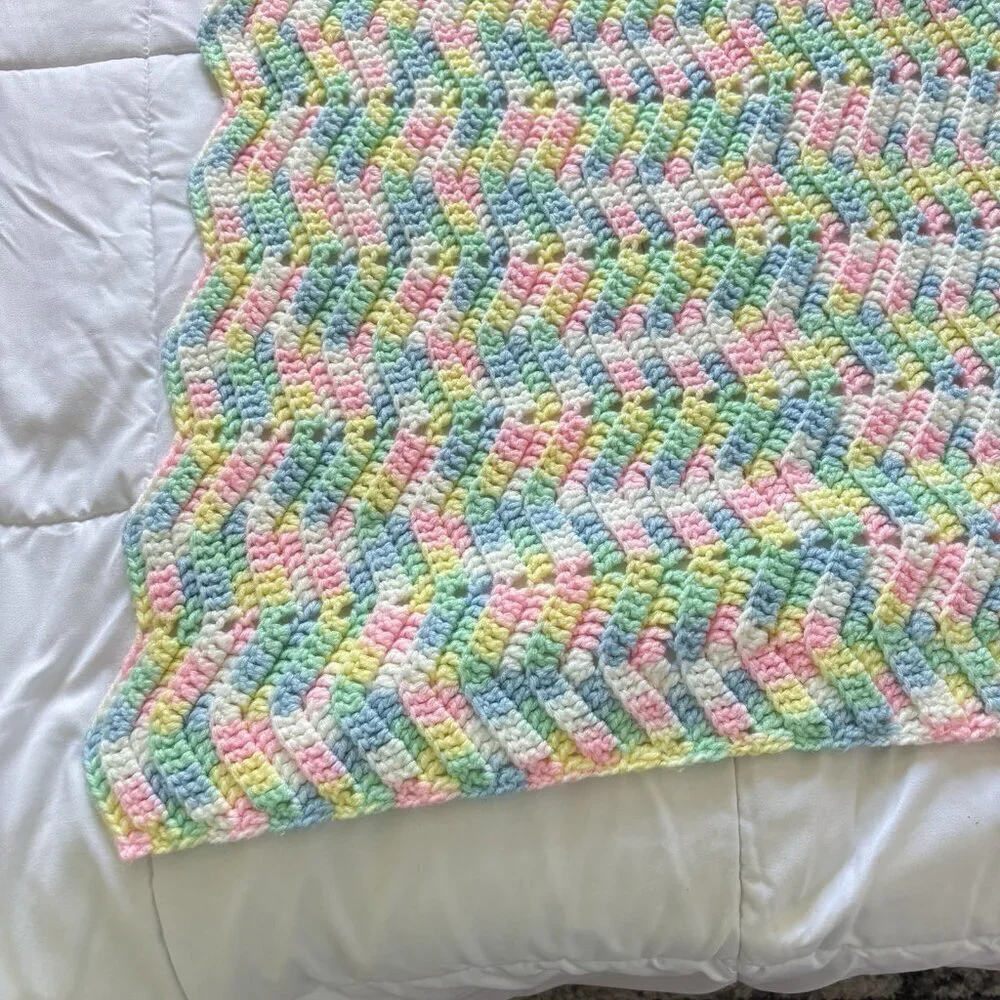 Handmade Pastel Crochet Baby Blanket Throw Yellow Pink Zigzag Knit Nursery 35x37